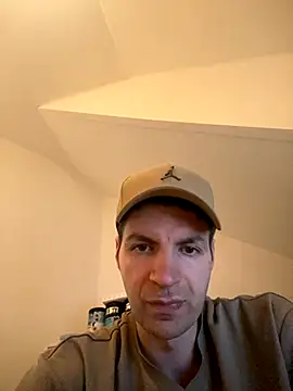 Ricoleckt online show from November 27, 6:22 pm