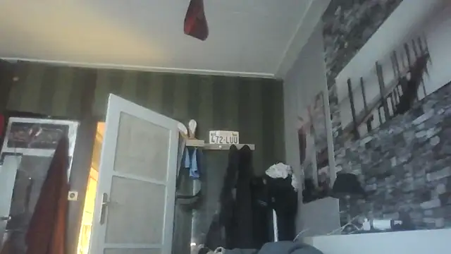 Prehistorixxx2686 online show from March 13, 3:19 pm