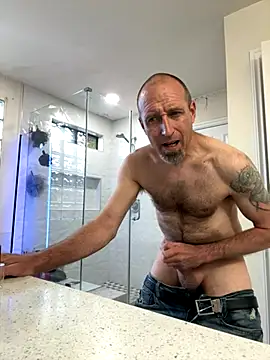 El Gizmo online show from December 5, 4:58 pm