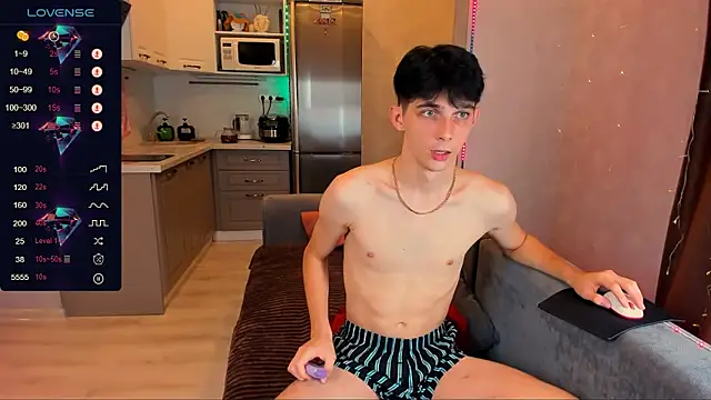 Aaron Boom online show from September 26, 6:05 pm