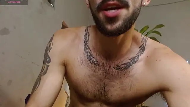 Snapshot of Mr_WhiteCock chatting on February 21, 10:48 pm Mr WhiteCock online show from February 21, 10:48 pm