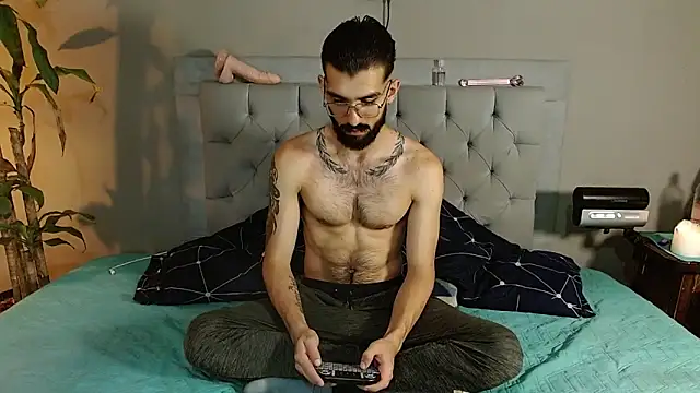 Snapshot of Mr_WhiteCock chatting on December 24, 12:22 am Mr WhiteCock online show from December 24, 12:22 am