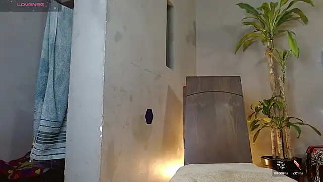 Snapshot of Mr_WhiteCock chatting on March 7, 11:37 pm Mr WhiteCock online show from March 7, 11:37 pm