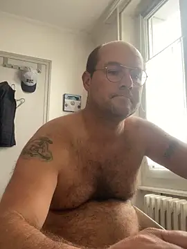 Snapshot of porompomperro chatting on September 18, 9:33 am porompomperro online show from September 18, 9:33 am