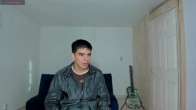 Ares Johnson online show from November 11, 11:37 am