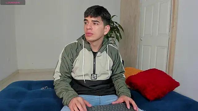 Ares Johnson online show from October 26, 1:40 am