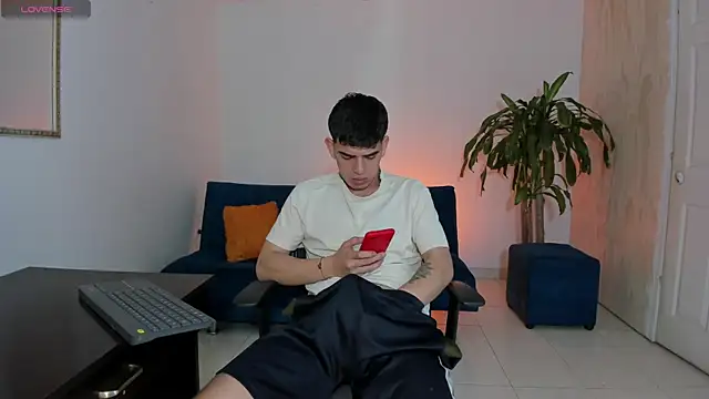 Ares Johnson online show from October 16, 2:47 pm