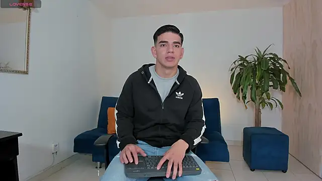 Ares Johnson online show from October 14, 3:19 pm