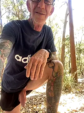 hhhorniee online show from October 6, 2:49 am