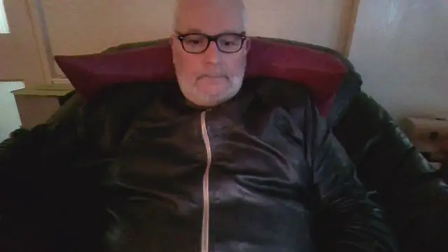 Leatherman63 online show from September 22, 6:13 am