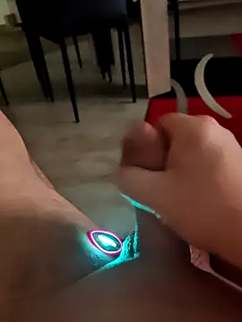 Szeltolo001 online show from January 18, 3:30 am