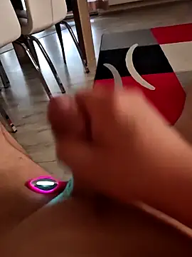 Szeltolo001 online show from April 4, 4:20 am