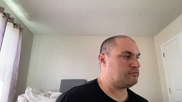 SluggishChase99 online show from April 8, 5:11 pm