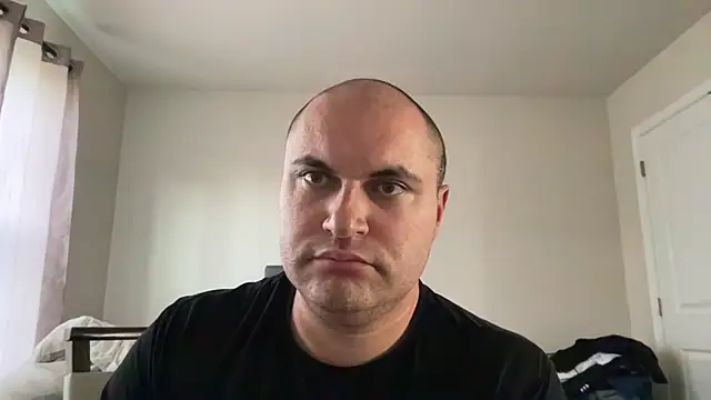 SluggishChase99 online show from April 18, 11:04 pm