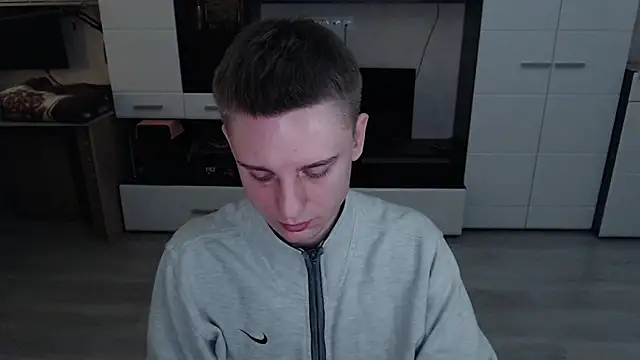 angryzan online show from October 15, 5:26 am