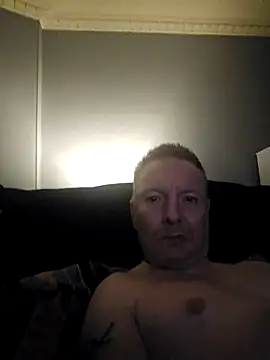 walker1979 online show from October 31, 8:45 pm