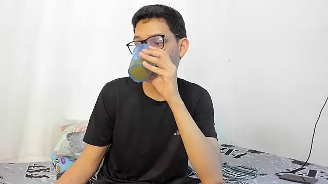 Diego-Monsalve online show from March 24, 11:19 pm