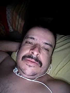 Thiago3499 online show from September 29, 11:11 pm