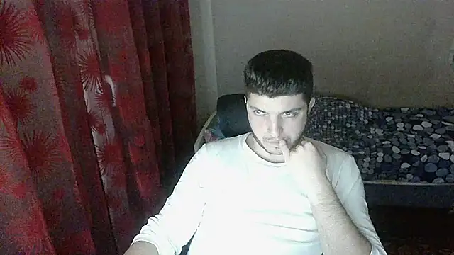 BoiWhore online show from December 17, 3:17 pm