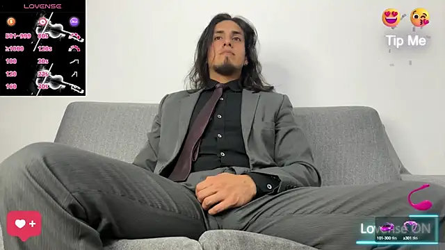Snapshot of Tom_blunt96 chatting on September 20, 3:50 am Tom blunt96 online show from September 20, 3:50 am
