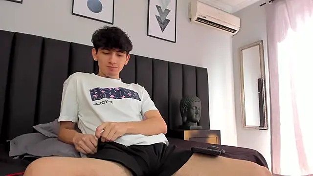 Santi delacruz online show from January 3, 5:10 pm