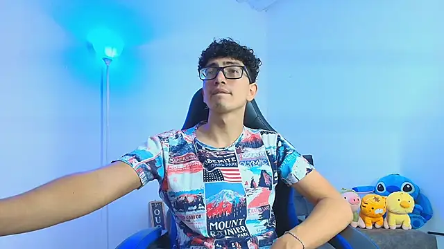 TylerWhite  online show from October 14, 7:54 pm