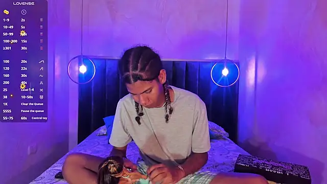 Maxim-Walker online show from November 8, 3:32 am