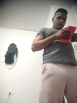 SaucyAffair0 online show from March 25, 12:36 am