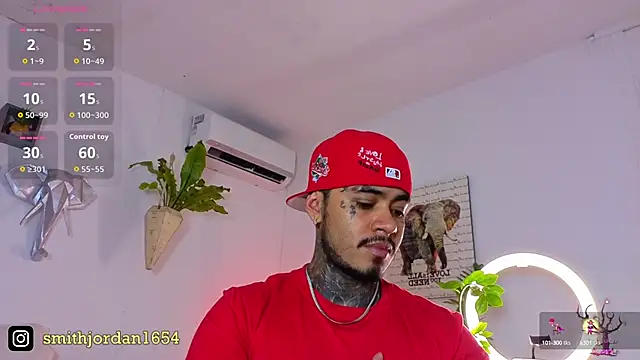 JordanSmiith  online show from October 9, 9:20 pm