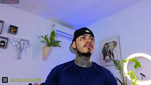 JordanSmiith  online show from October 14, 8:38 pm