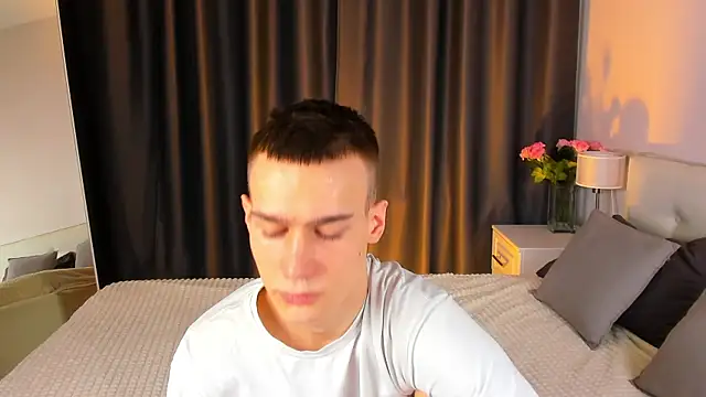 Kevin Kesi online show from February 2, 6:15 am