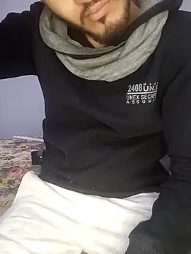 Snapshot of Arabian-B chatting on December 8, 7:43 pm Arabian-B online show from December 8, 7:43 pm