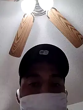 prettyboi6992 online show from February 10, 4:58 pm