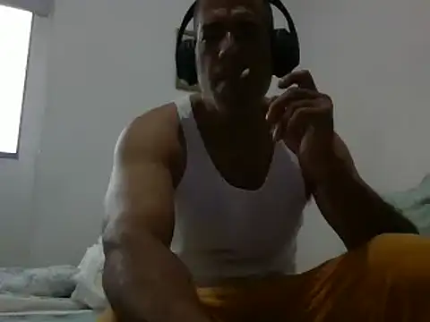 Snapshot of jackbigcock11 chatting on December 8, 11:03 am jackbigcock11 online show from December 8, 11:03 am