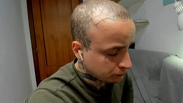 layneinchains online show from April 2, 1:08 pm