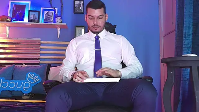 HenryBenso online show from December 4, 10:35 am