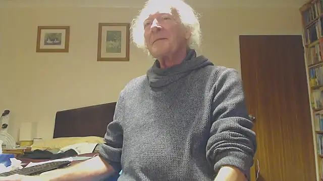 WaverlyKernow online show from January 14, 8:09 am