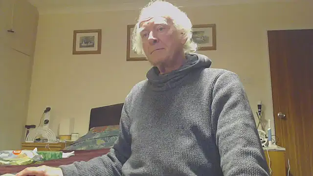 WaverlyKernow online show from December 7, 8:05 pm