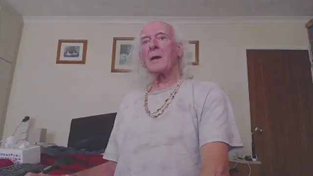 WaverlyKernow online show from December 22, 12:24 pm