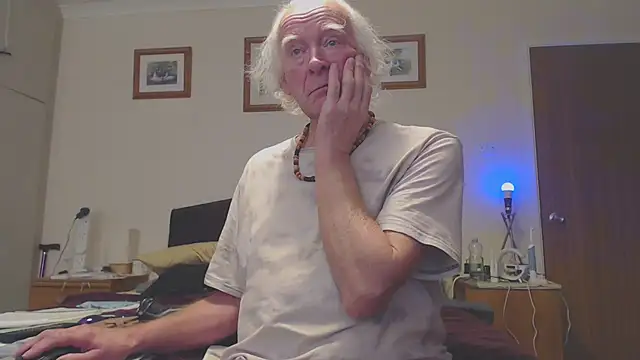 WaverlyKernow online show from February 7, 12:39 pm