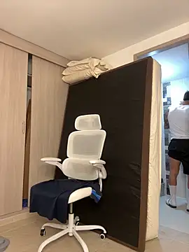 sendfer online show from October 10, 10:46 pm