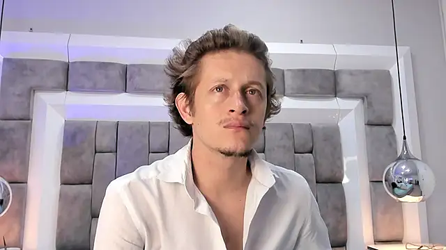 AnthonyAlso online show from November 5, 10:01 pm