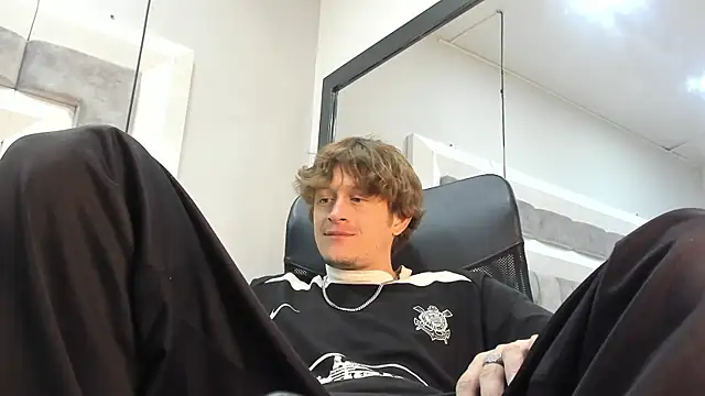 AnthonyAlso online show from October 10, 8:35 pm