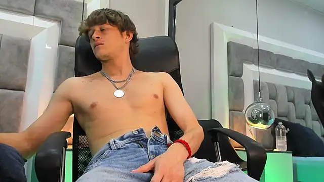 AnthonyAlso online show from September 29, 8:16 pm