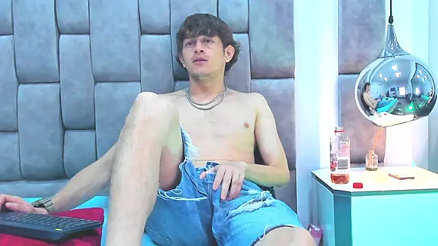 AnthonyAlso online show from September 18, 8:55 pm