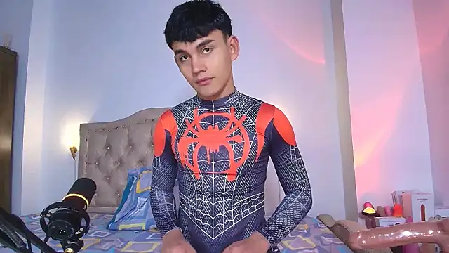 EstebanPerez  online show from October 5, 1:15 pm