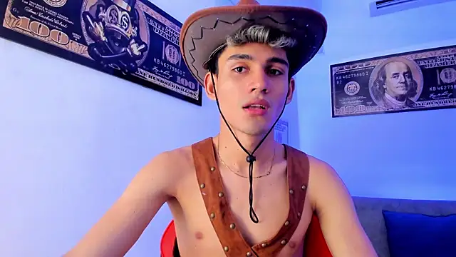 EstebanPerez  online show from December 3, 12:05 pm