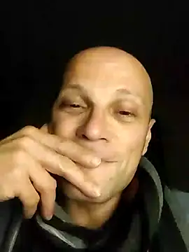 Snapshot of wedge75 chatting on January 26, 11:39 pm wedge75 online show from January 26, 11:39 pm