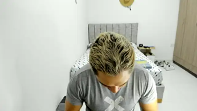 Valerioe online show from June 12, 1:31 pm