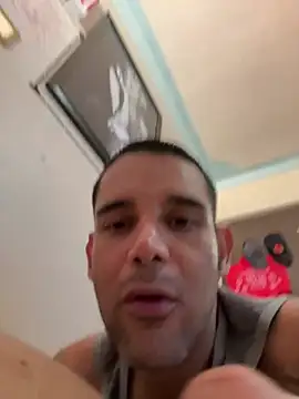 Snapshot of kevinbolena chatting on February 21, 11:10 pm kevinbolena online show from February 21, 11:10 pm